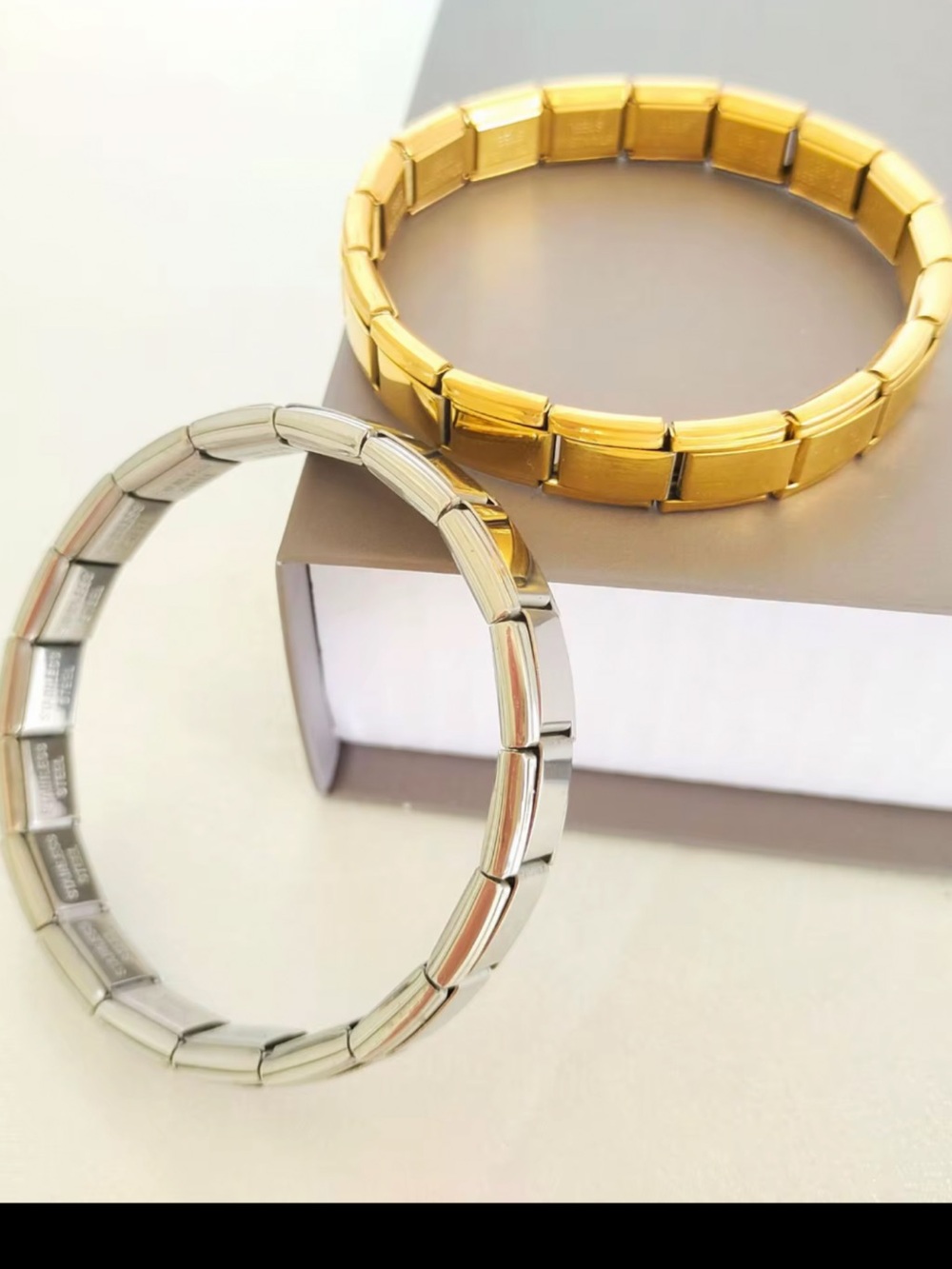 Dual-Tone Stretch Link Bracelet - Gold and Silver